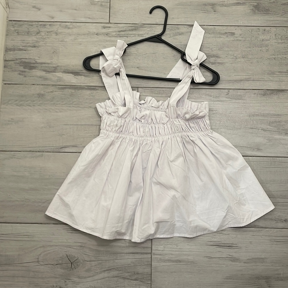 White ribbon top